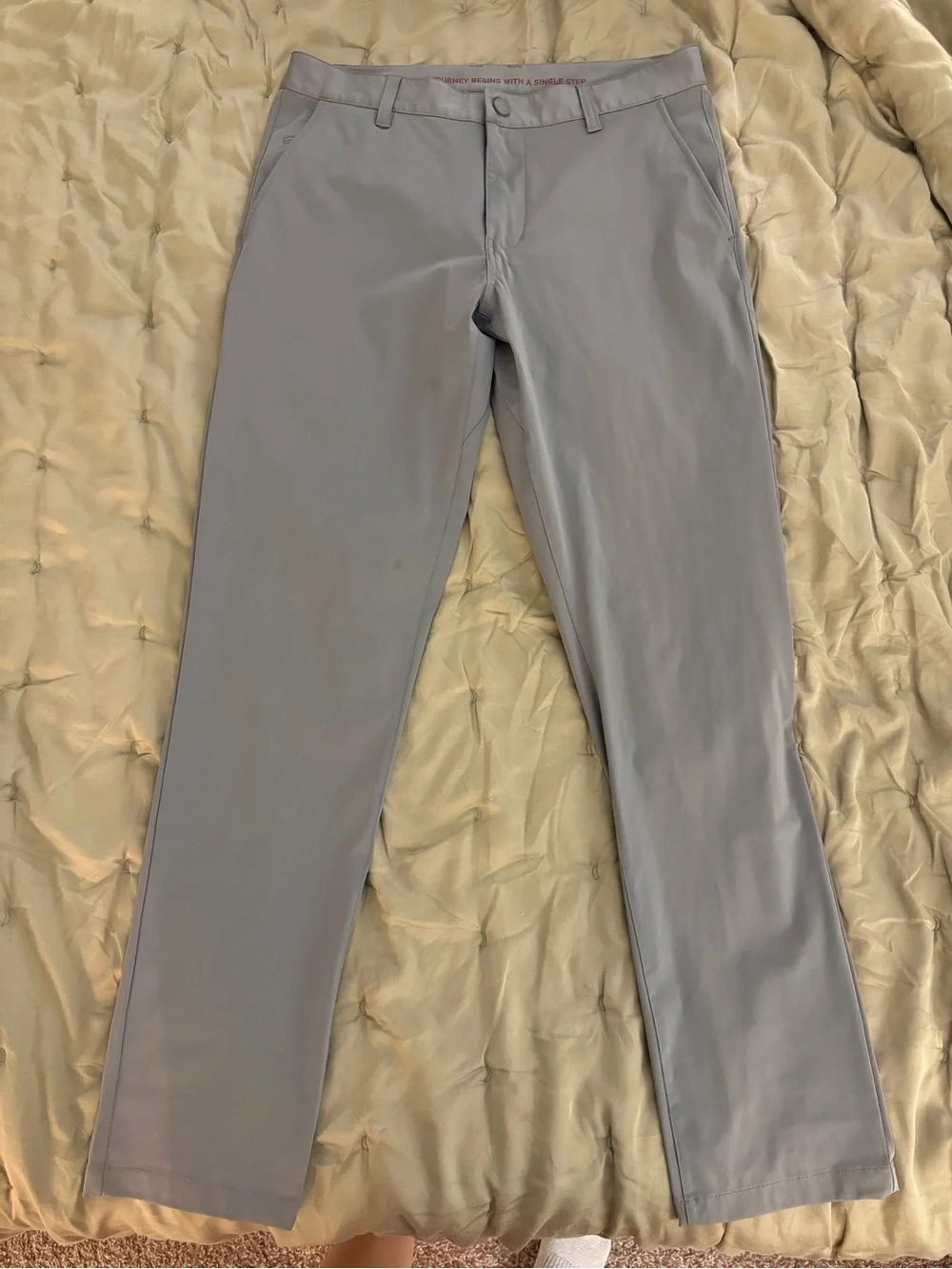 Rhone Commuter Pant Slim- Smoked Pearl